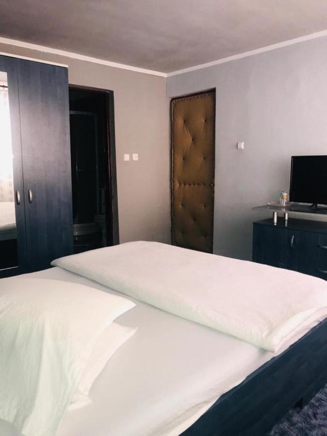 Vila Nik Buşteni Exterior foto
